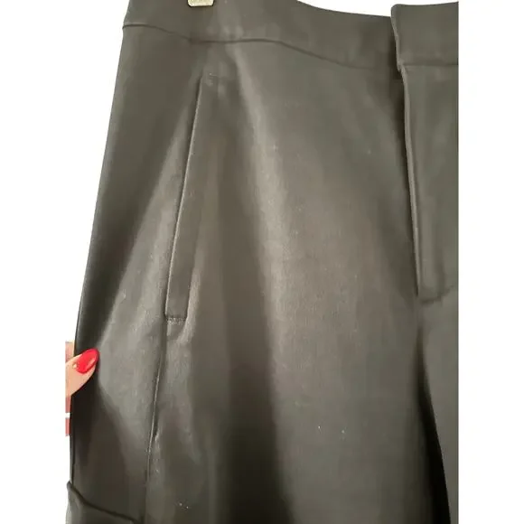 Alo Yoga - Show Off Cargo Wide Leg Trouser - Medium - Black (Long) - Picture 7 of 10